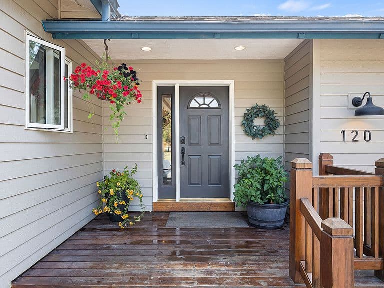 120 Hueth Ln photo 2