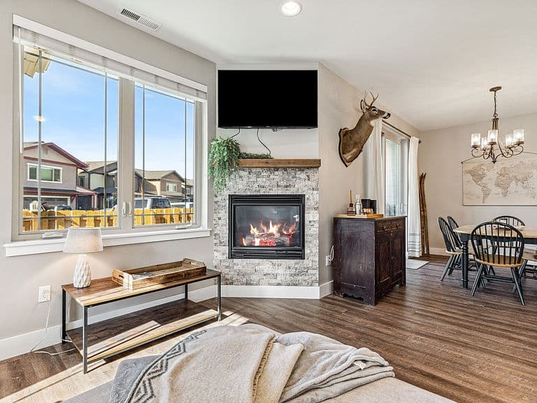 3095 Lori Ln photo 5