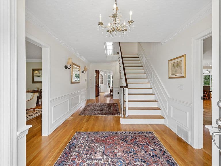 10 Puritan Drive photo 4