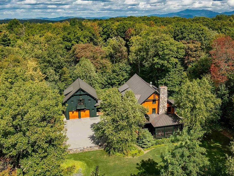 422 Shagbark Lane photo 3