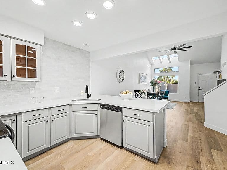 3302 E AIRE LIBRE Avenue #102 photo 5