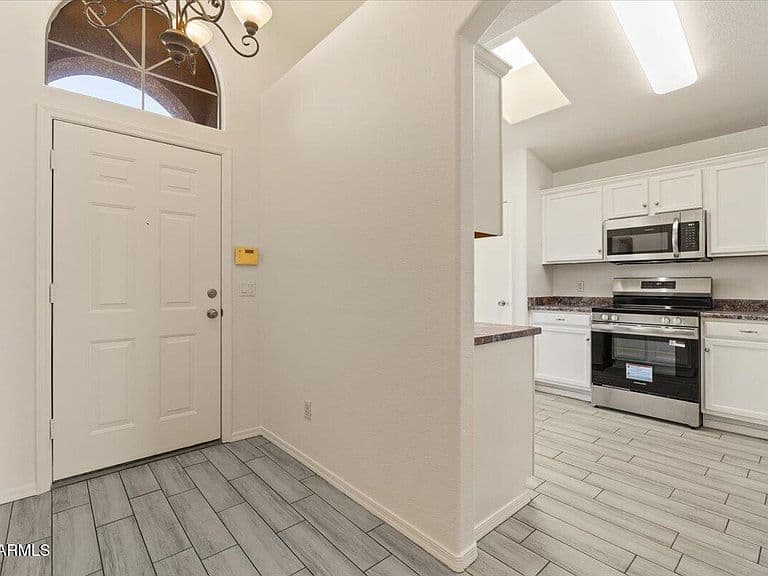 8575 W RUE DE LAMOUR -- photo 4