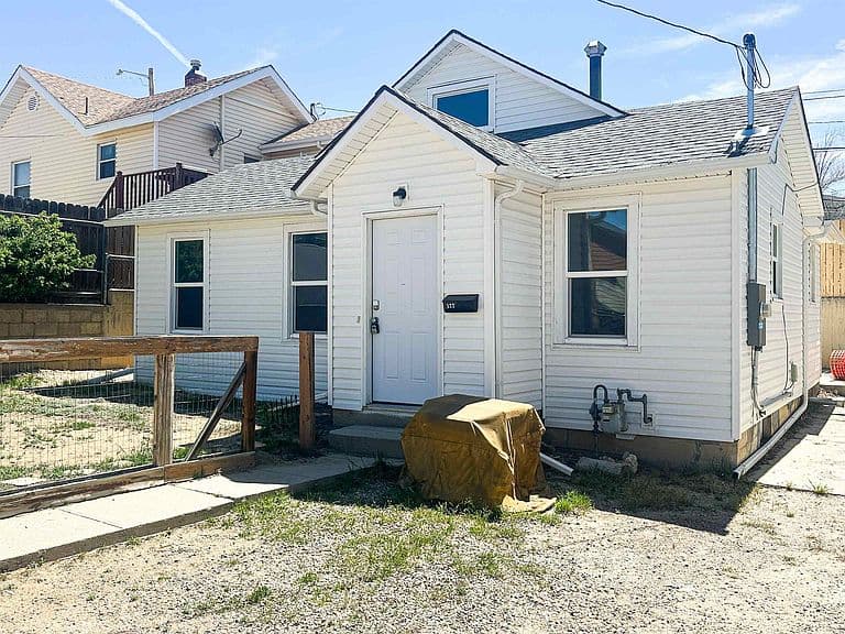 522 Ludvig St photo 2