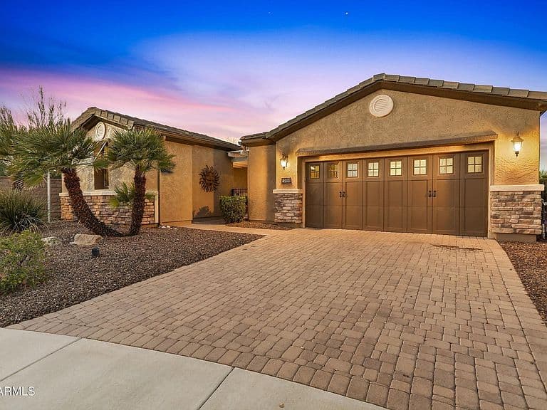 13088 W DESERT VISTA Trail photo 3