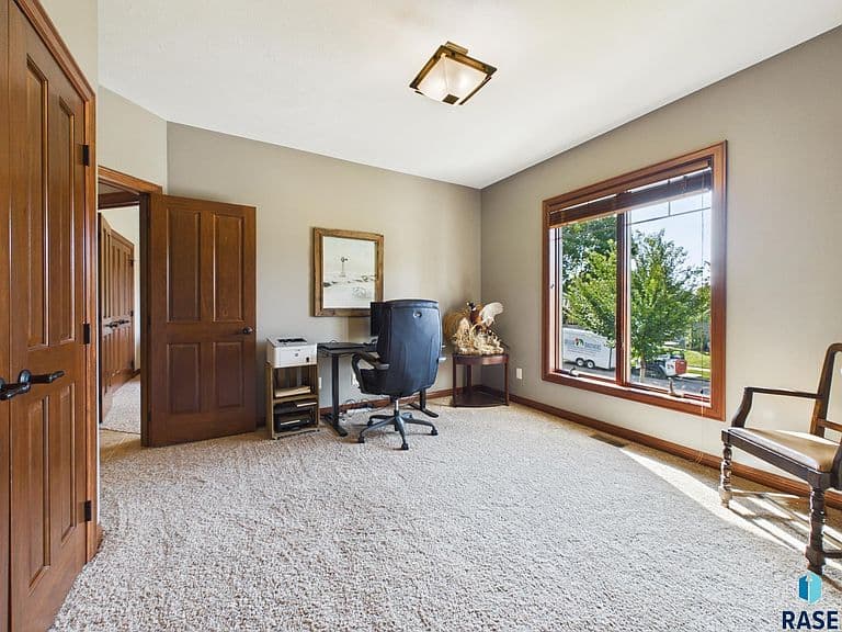 2304 W Sleigh Creek Trl photo 5