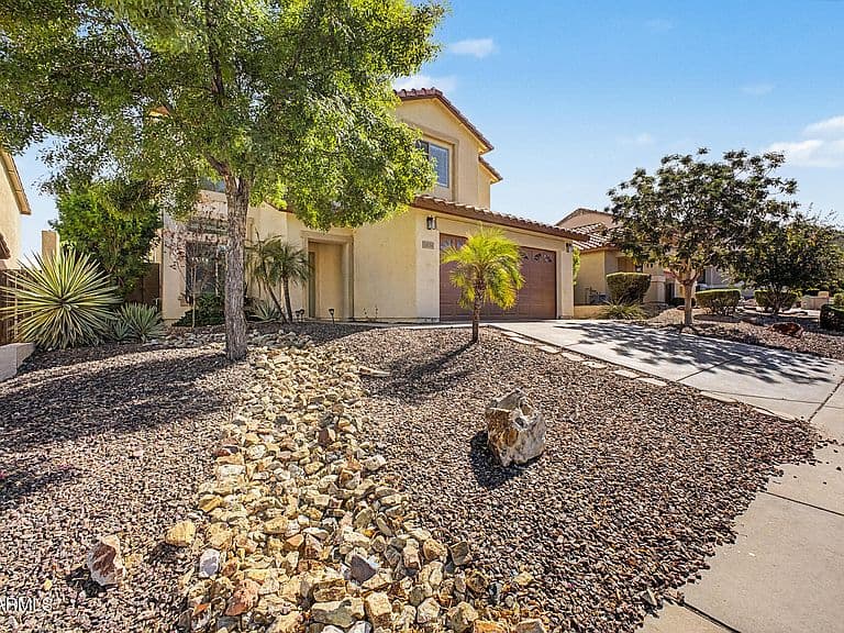 6509 W RED FOX Road photo 4