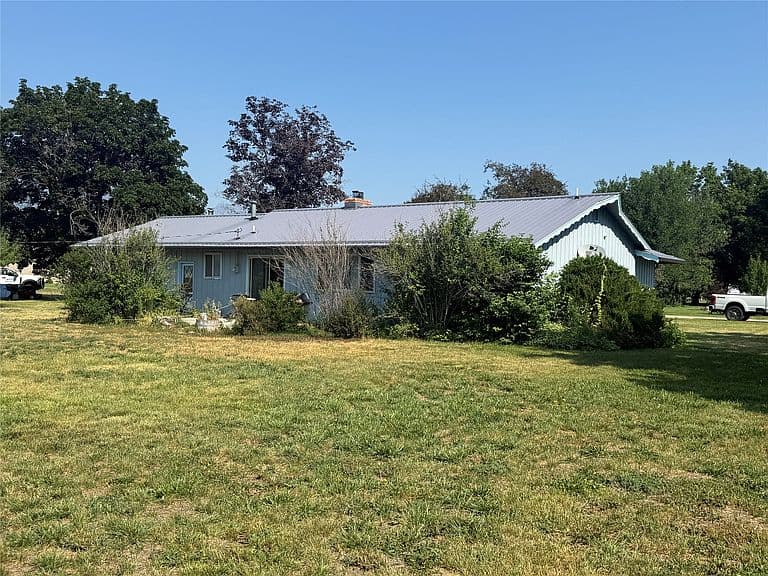 271 S Sapphire St photo 1