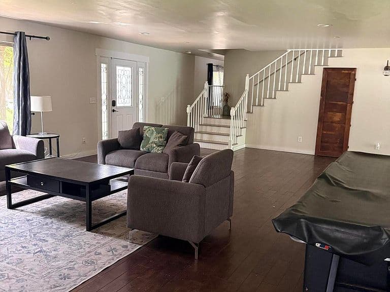2340 W SOLANO Drive photo 3