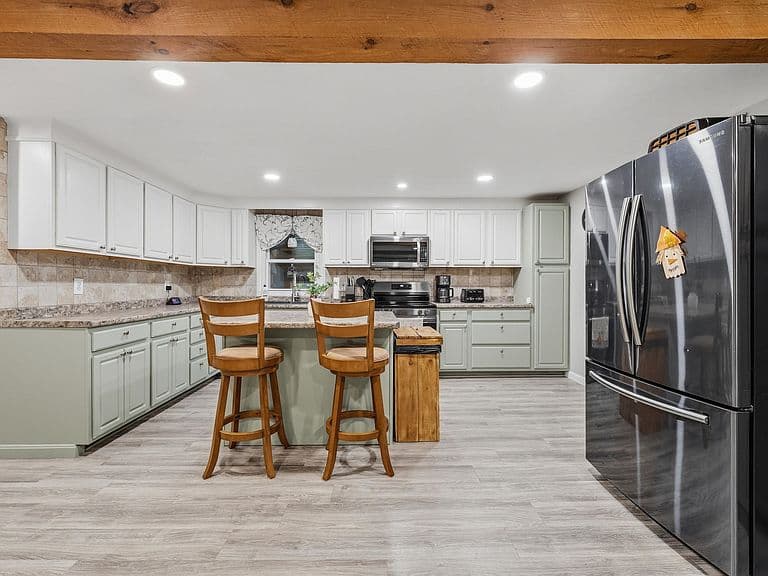 4 Woodbury Drive photo 4