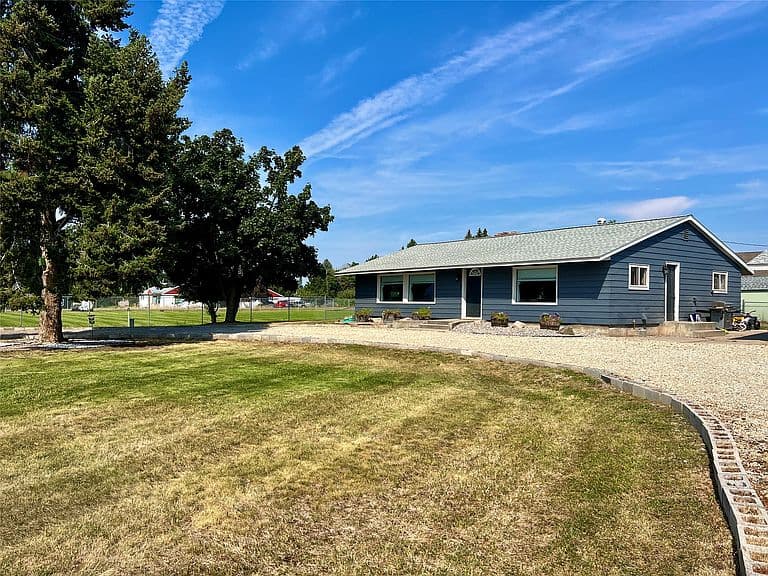 2526 Mount Ave photo 2