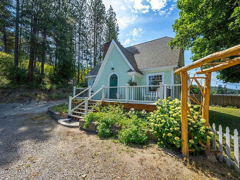 6645 Alderson Ln photo 3