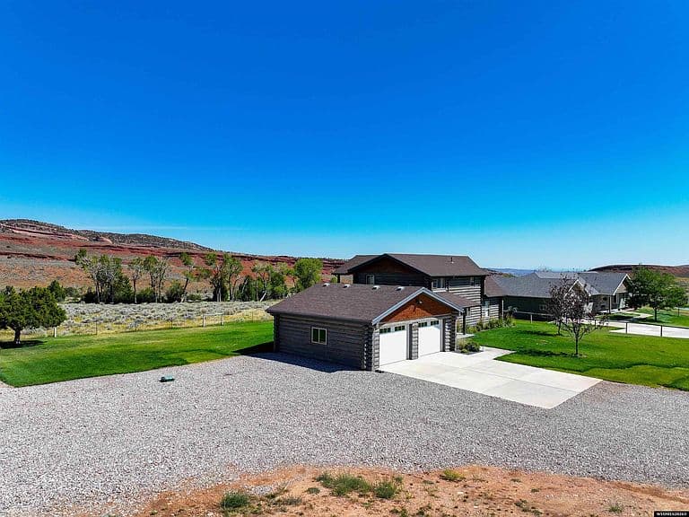 2498 Baldwin Creek Rd photo 3