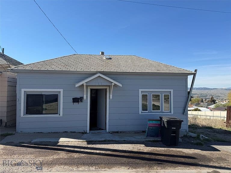 420 Virginia St photo 1