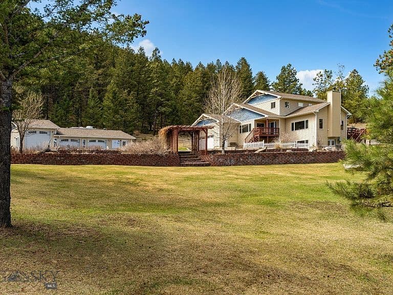 1059 State Highway 282 photo 1