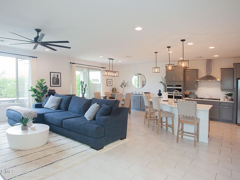 3110 E LOUISE Drive photo 5
