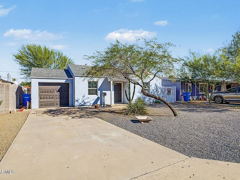 1410 E WINDSOR Avenue photo 3