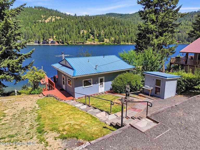62766 S Powderhorn Bay Rd photo 2
