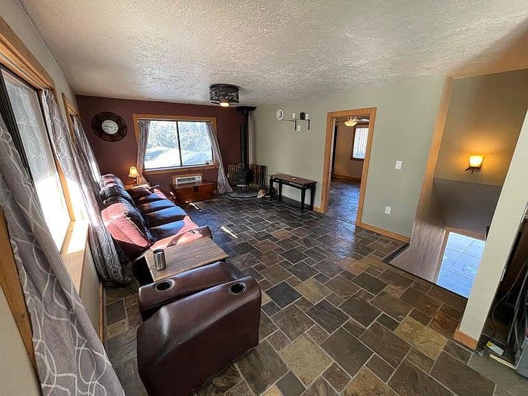 704 N Granite Dr photo 4