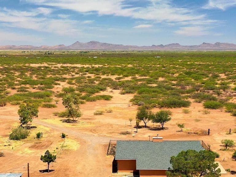 4679 W Prince Rd photo 3