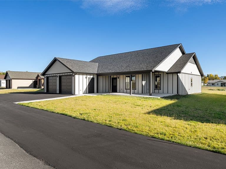1002 Sagebrush Ln photo 1