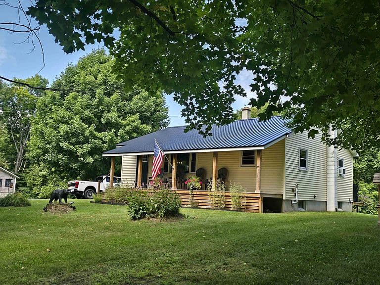 1802 Darling Hill Road photo 2