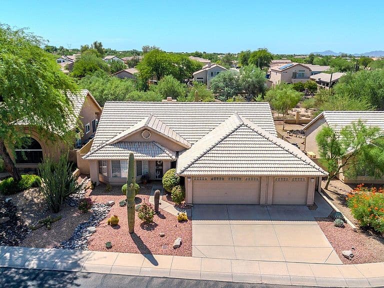 4231 E MONTGOMERY Road photo 2