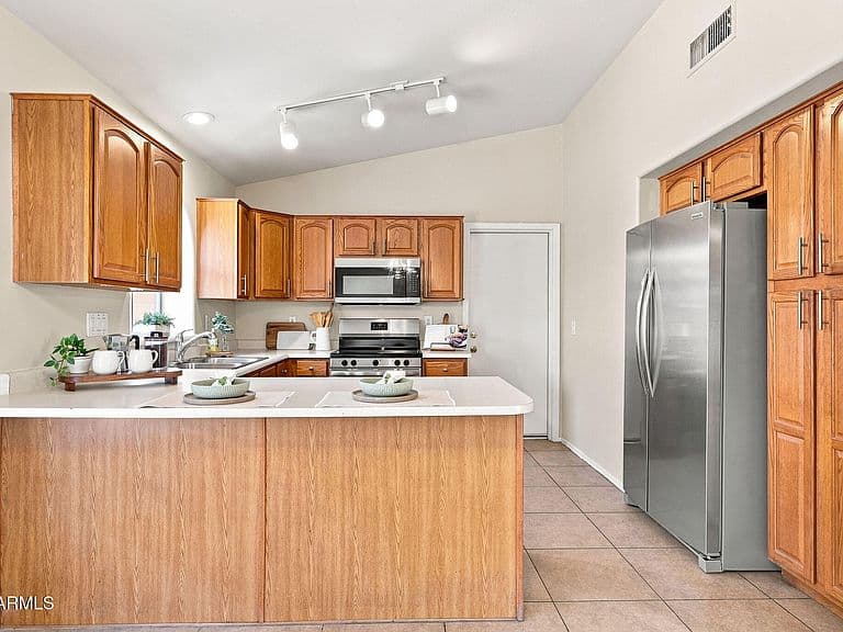 12721 W PALM Lane photo 5
