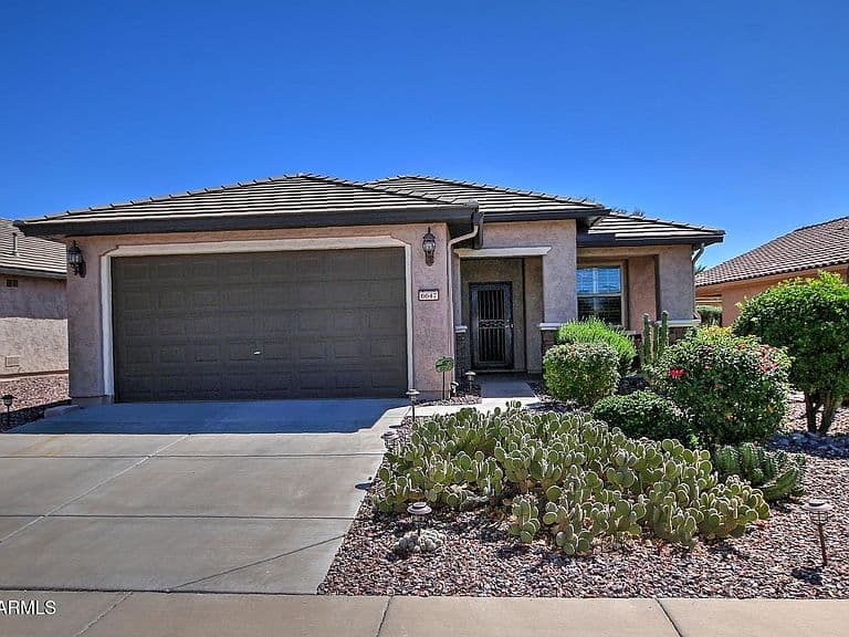 6647 W HERITAGE Way photo 1
