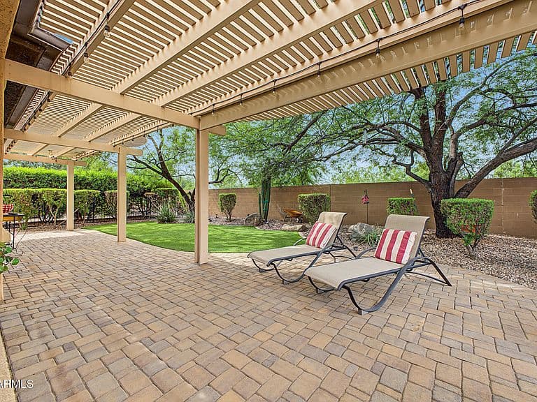 7337 W SILVER SPRING Way photo 4