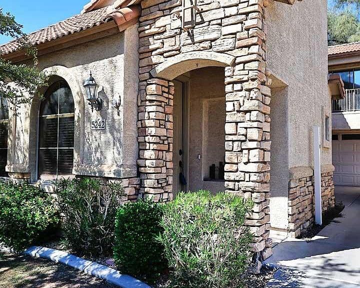 5242 E HILTON Avenue photo 3