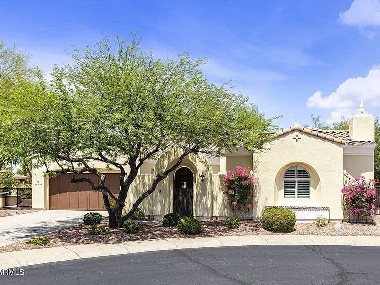 13114 W LOS BANCOS Court photo 1