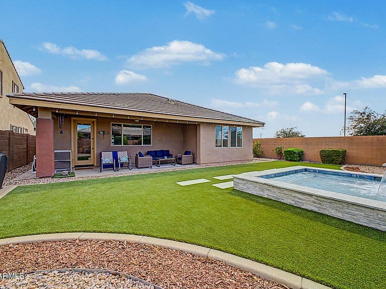 3338 E TIFFANY Court photo 1