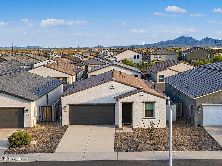 47863 W KENNER Drive photo 2