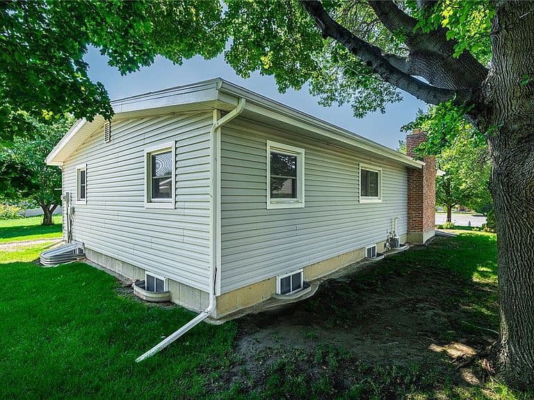 2011 Ronda Cir photo 3