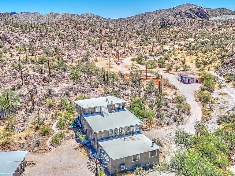 4516 N ELEPHANT BUTTE Road photo 1