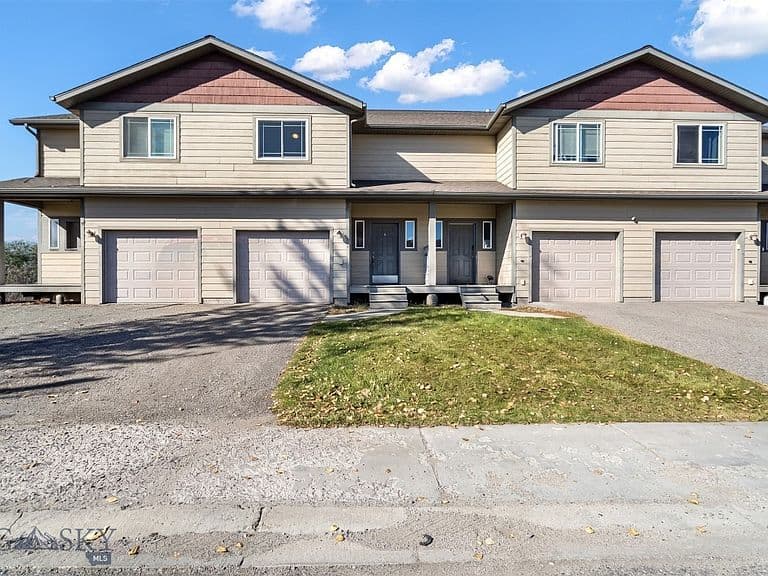 15 Sky Dr photo 1