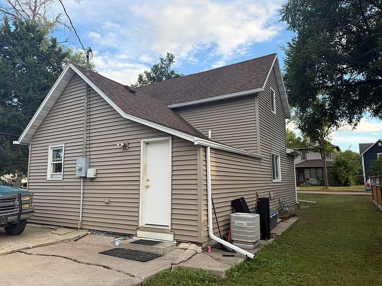 724 S 2nd St photo 3