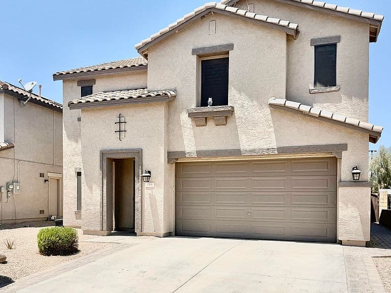 788 E COWBOY COVE Trail photo 3