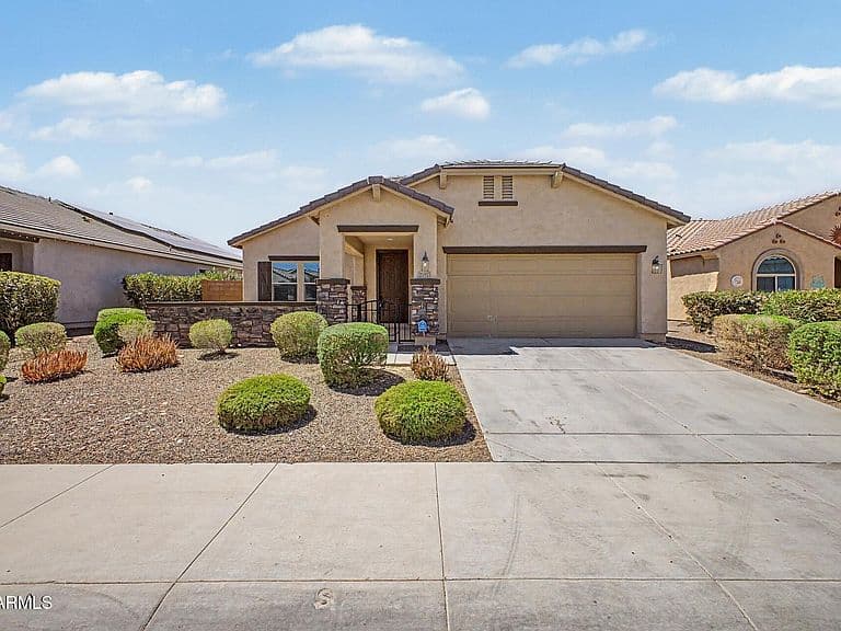 25953 W SEQUOIA Drive photo 2