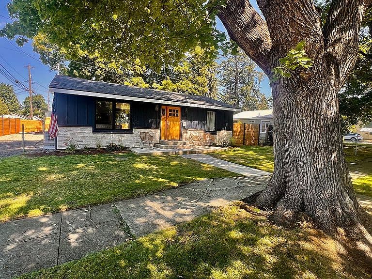615 E Birch Ave photo 1
