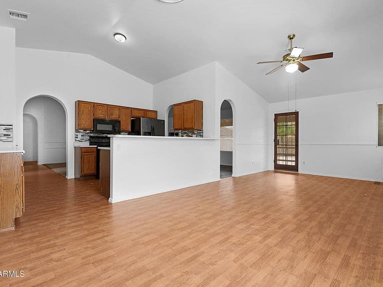 7931 W Vermont Avenue photo 5