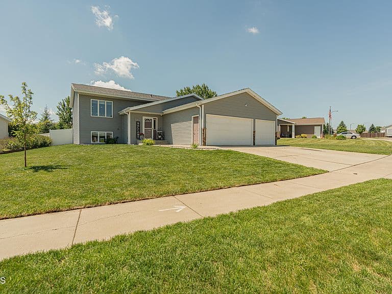 3406 Frost Ln photo 2