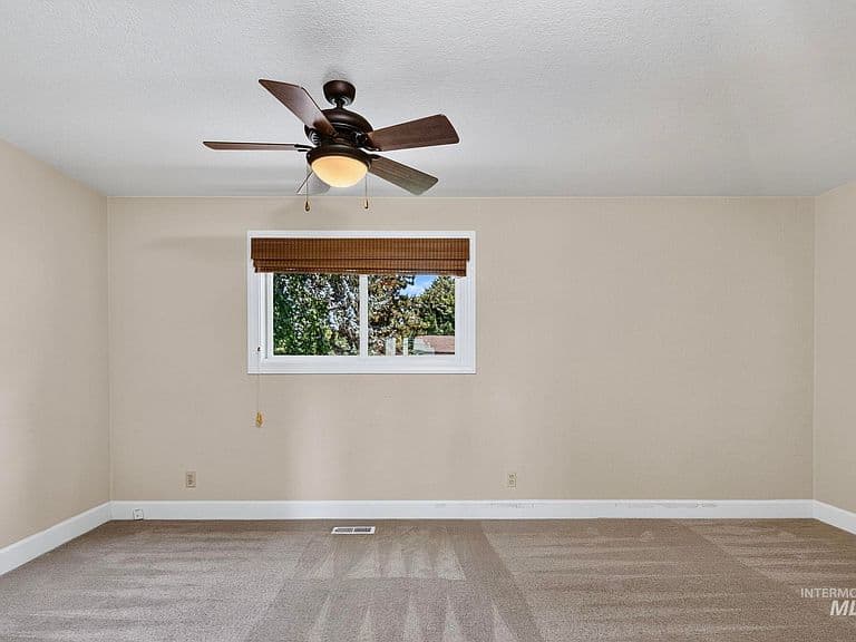 2201 E Dicky Cir photo 5