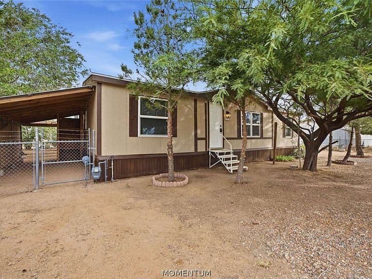 3003 E Devlin Avenue photo 1