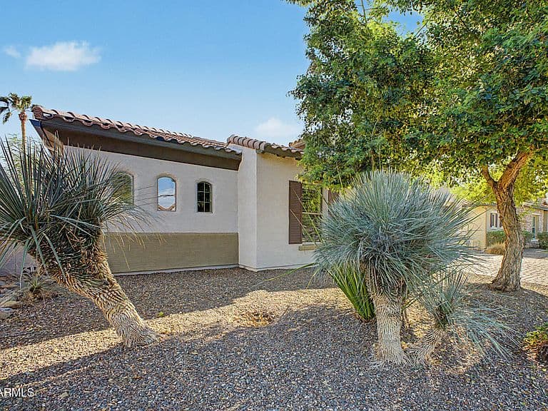 1559 W SEA FOG Drive photo 3