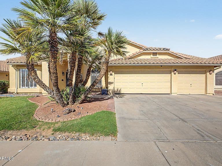 10910 W ASHBROOK Place photo 1