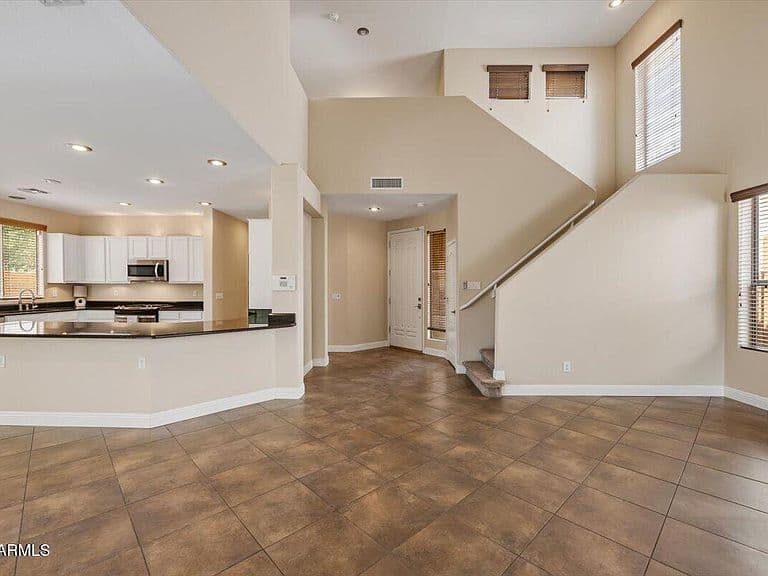 1137 S Hazel Street photo 4
