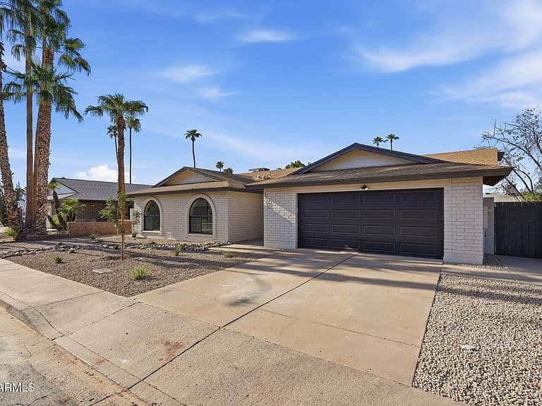 1750 W KIOWA Avenue photo 2