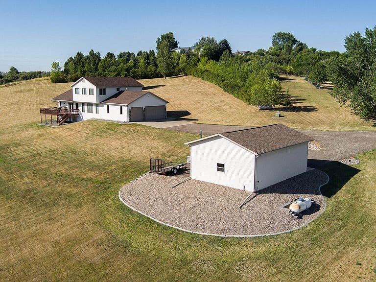 3745 Hidatsa Pl N photo 1