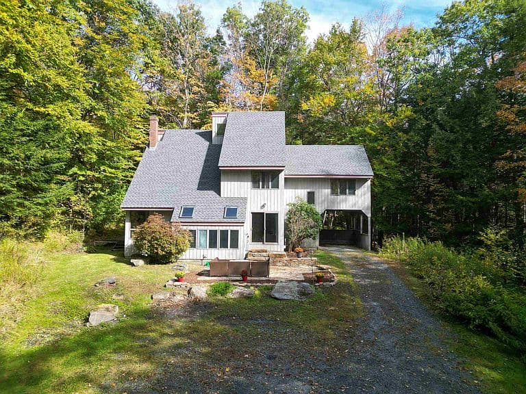 1224 Marsh Family Road photo 1
